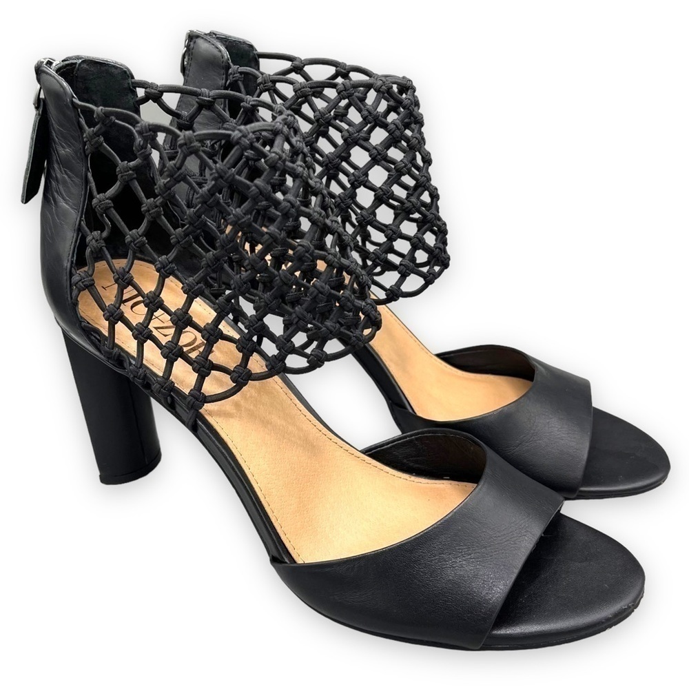 4 for $20 SALE! Nic + Zoe Nobel Net Shield Sandal, Black, Size 10
